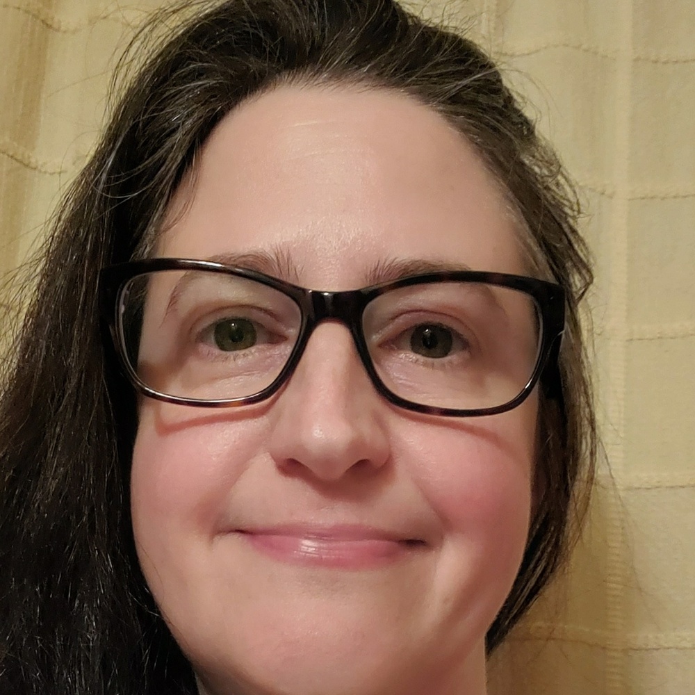 Meet your Posher, Andrea